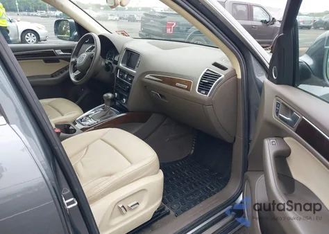 2014 Audi Q5 2.0T Premium from USA, damaged, VIN WA1LFAFP8EA010406